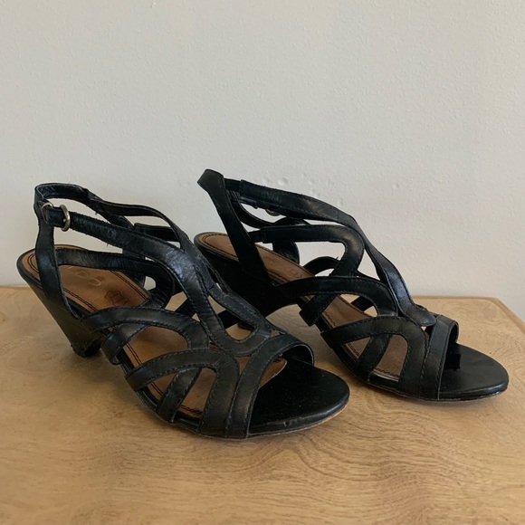 Aldo 2” Strappy Heel Leather  Size 8 - Picture 1 of 4
